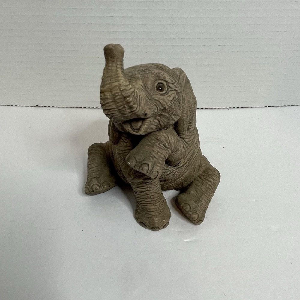 Elephant Statue Sitting  Herd Brand 1989 4" Tall Marty Sculpture Inc Peanut